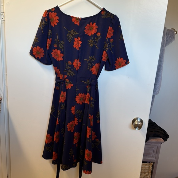 Orange and blue floral dress - Picture 3 of 4